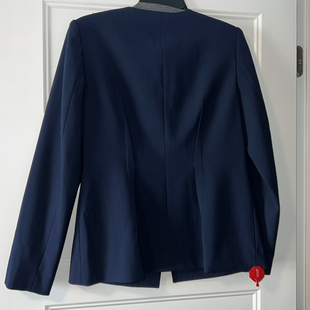NWT Elie Tahari, navy single gold button blazer - Picture 4 of 12